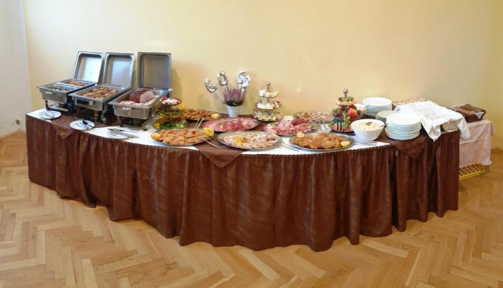 Hotel Morava Jevicko Экстерьер фото