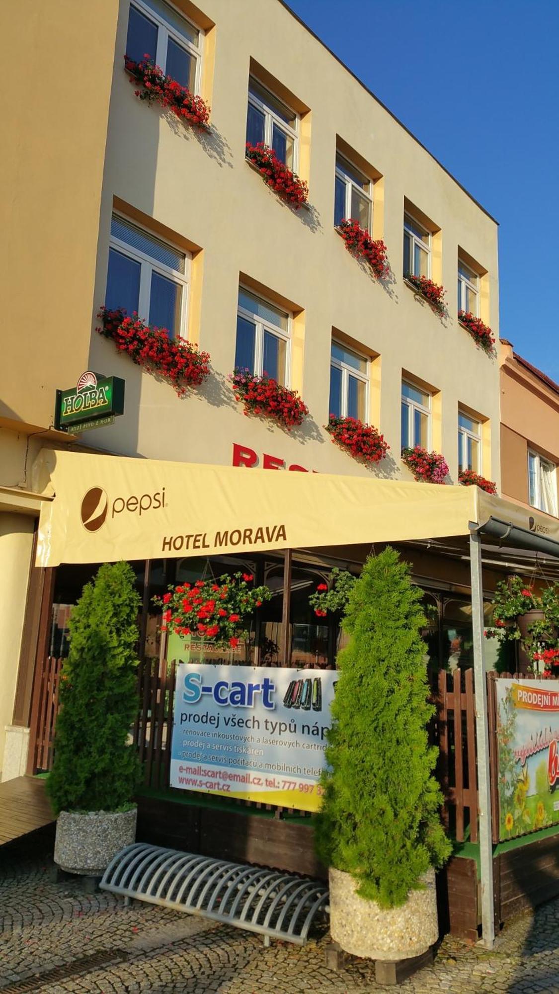 Hotel Morava Jevicko Экстерьер фото